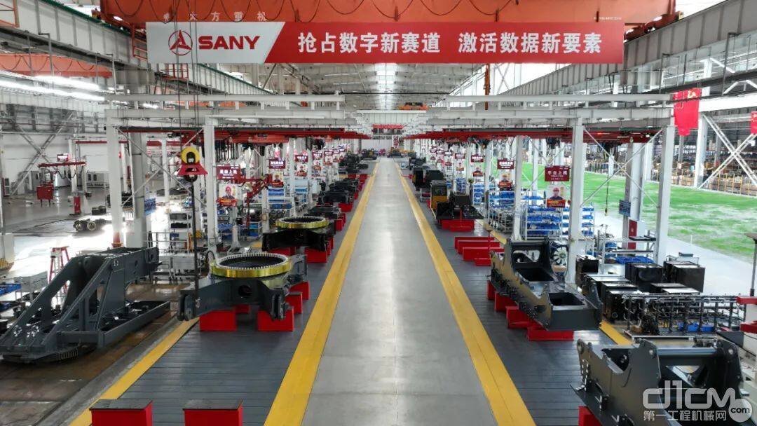 浙江三一装备履带起重机5G工厂 互联网信息服务赋能智能制造新未来
